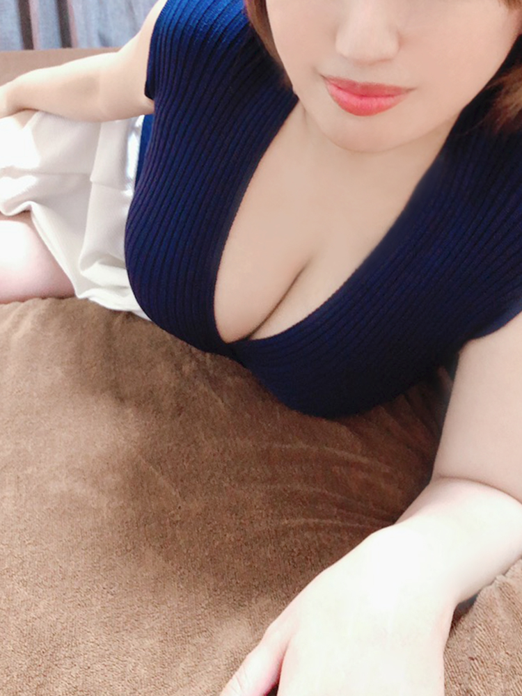 加藤みゆ